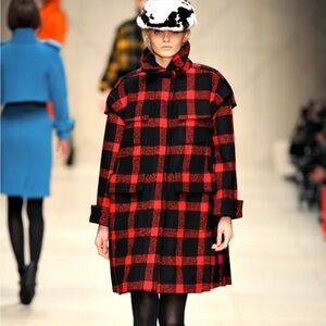 BURBERRY PRORSUM RUNWAY Fall 2011 Red/Black Buffalo Plaid Peacoat Oversized
